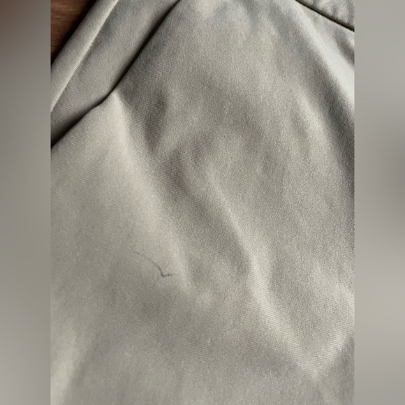 Lululemon Commission Classic-Fit Short 9" *Warpstreme | men’s size 36 - Picture 2 of 7